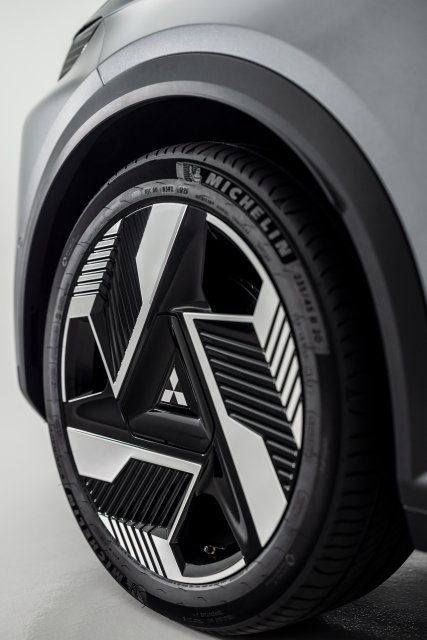 Eclipse Cross_016