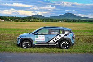 Kia EV3_Česká kniha rekordů 2025_dojezd 858km_14x krajů ČR (5)