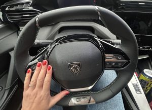 Peugeot E408: foto Žena v autě.cz