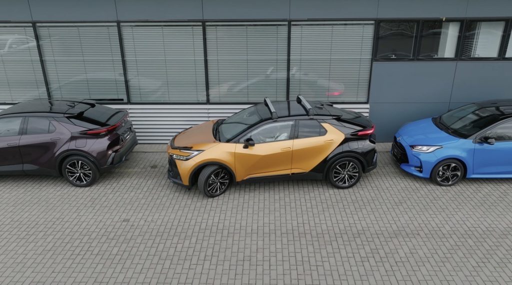 Toyota C- HR: foto Toyota