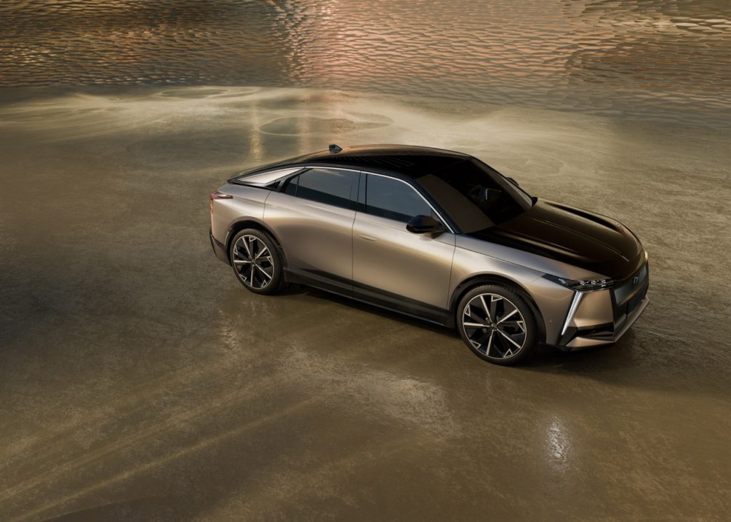 2024_12_NEW_DS_EXTERIOR_03 ve velké velikosti