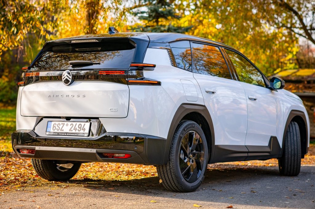 C5AIRCROSS-141 ve velké velikosti