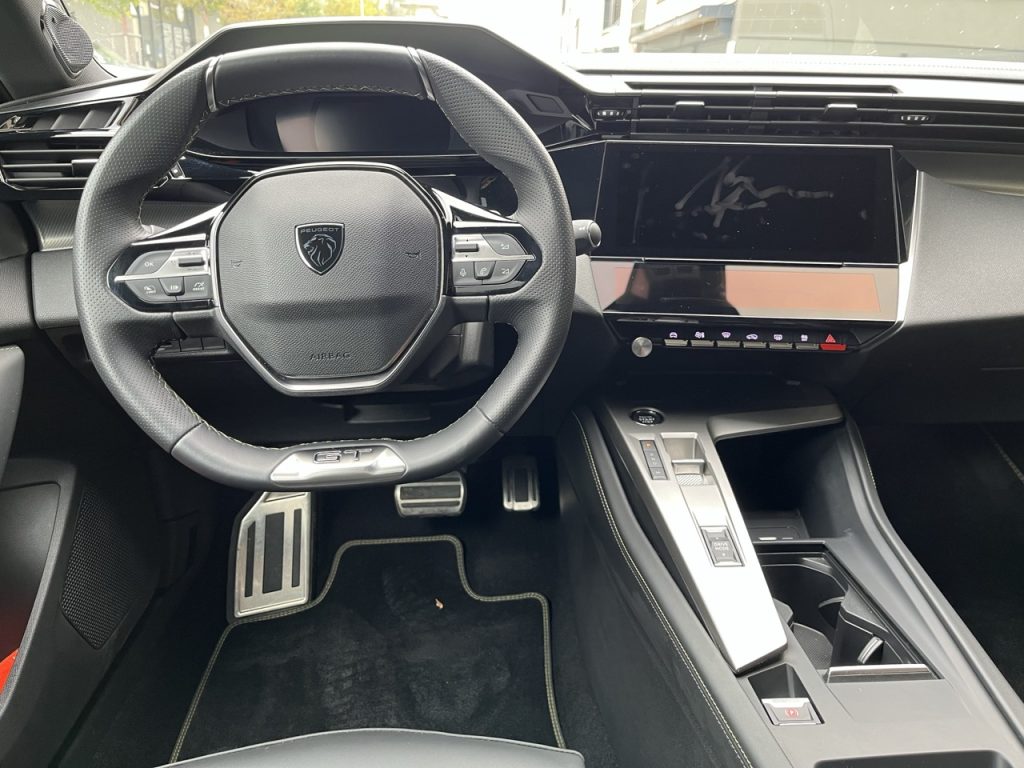 Peugeot 308 SW: foto Žena v autě.cz_4407 ve velké velikosti