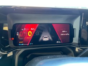 Test Renault5: foto Žena v autě.czApp Image 2025-09-16 at 14.37.15 (3) ve velké velikosti