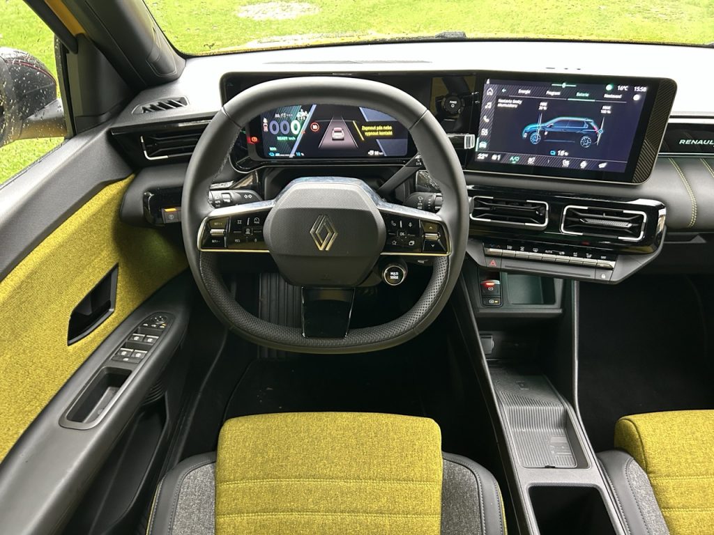 Test Renault5: foto Žena v autě.cz_8245 ve velké velikosti