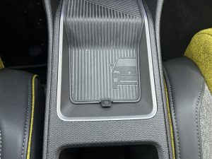 Test Renault5: foto Žena v autě.cz_8337 ve velké velikosti