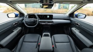 kia-ev4-base-line-blue-flame-interior-digital-1920x1080-001 ve velké velikosti