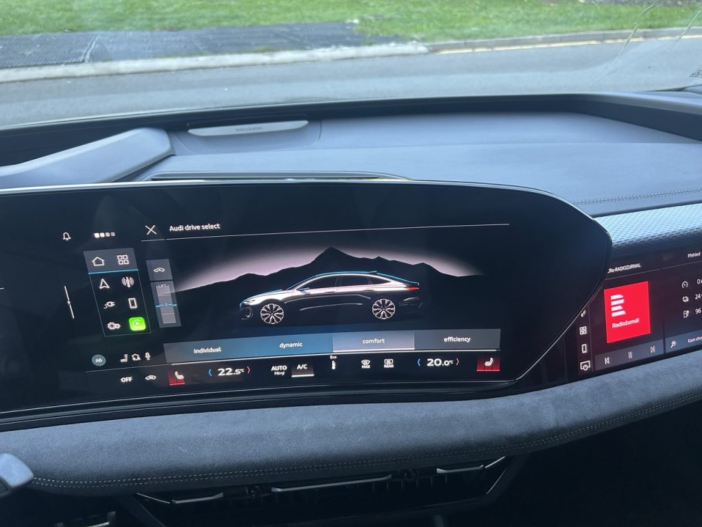 test Audi A6 e-tron: foto Žena v autě.cz_8670 ve velké velikosti