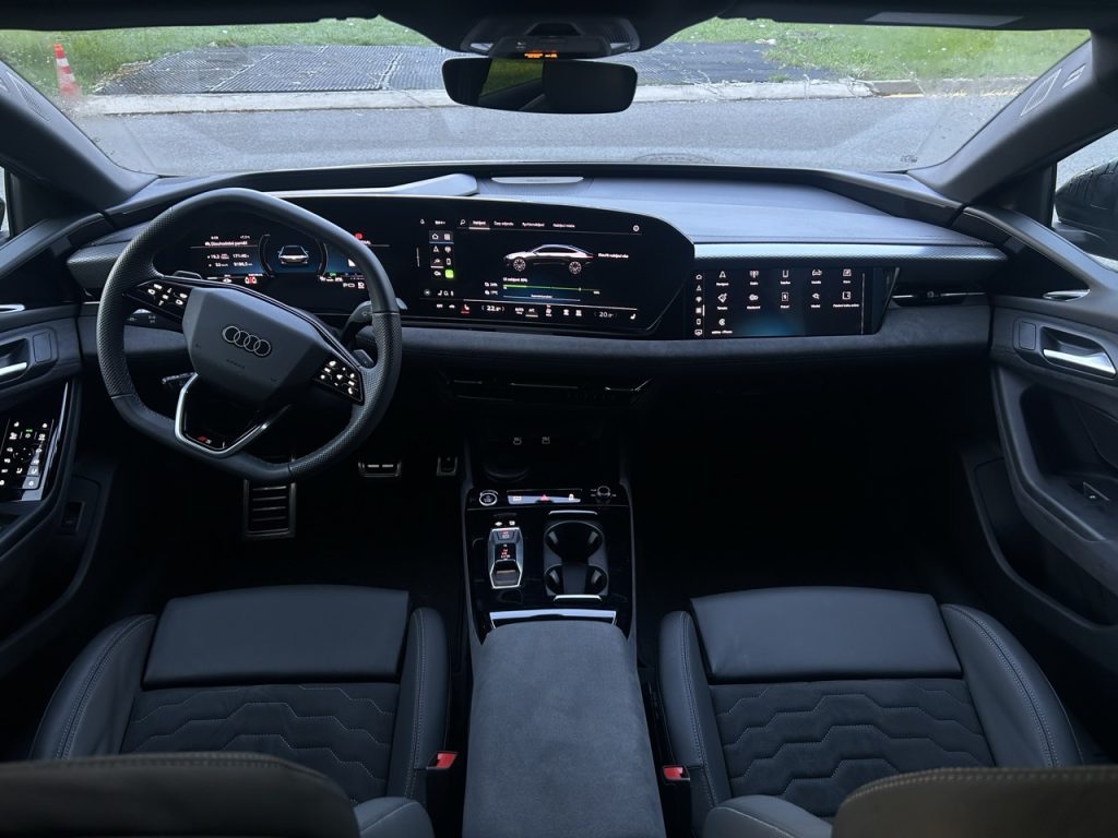 test Audi A6 e-tron: foto Žena v autě.cz_8678 ve velké velikosti