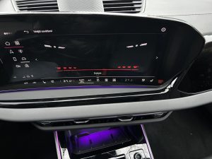 test Audi limuzína A6: foto Žena v autě.cz_9424 ve velké velikosti