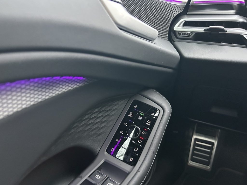 test Audi limuzína A6: foto Žena v autě.cz_9431 ve velké velikosti