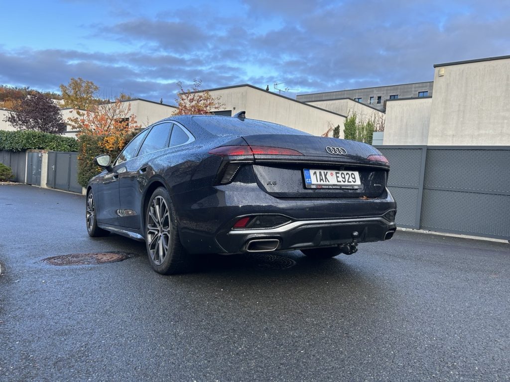test Audi limuzína A6: foto Žena v autě.cz_9475 ve velké velikosti