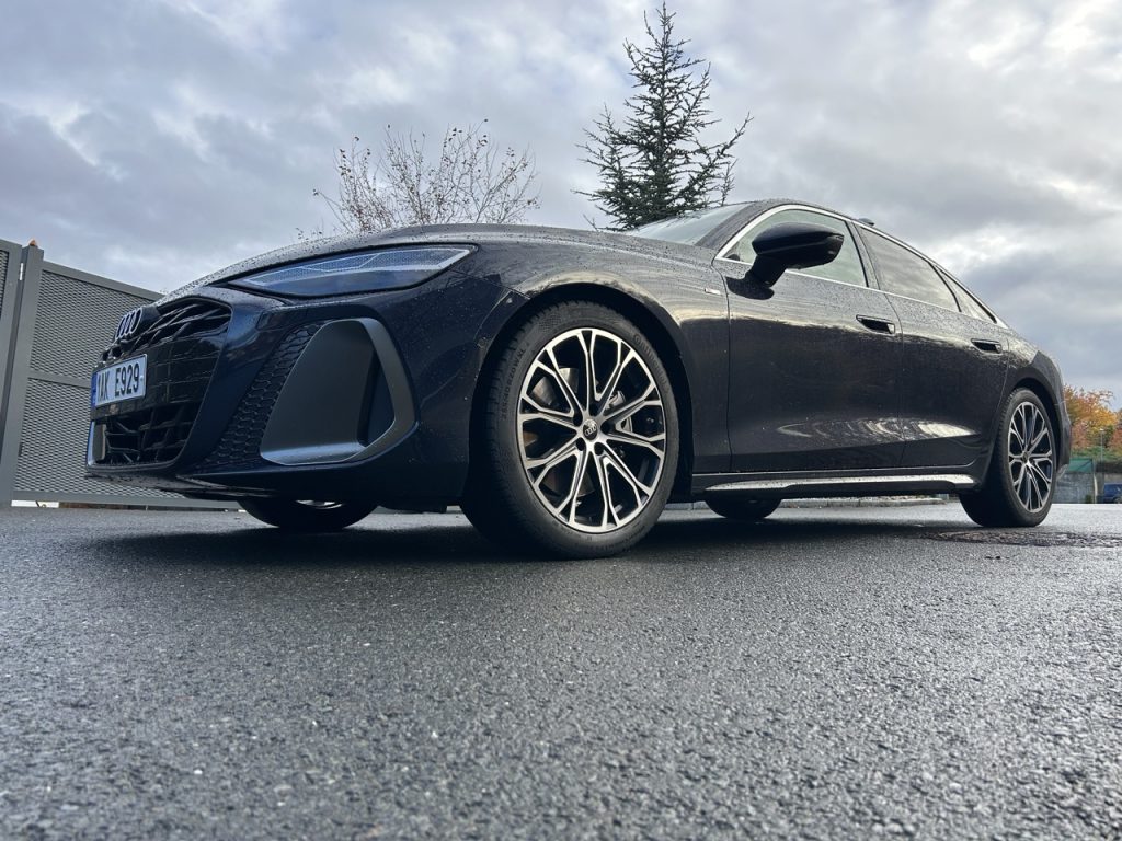 test Audi limuzína A6: foto Žena v autě.cz_9490 ve velké velikosti