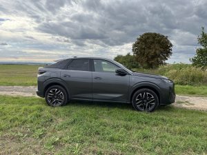 Peugeot 3008 Hybrid: foto Žena v autě.cz_4165 ve velké velikosti