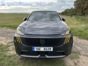 Peugeot 3008 Hybrid: foto Žena v autě.cz_4221 ve velké velikosti