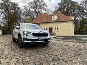 ŠKODA KAROQ: foto Žena v autě.cz_9281 ve velké velikosti