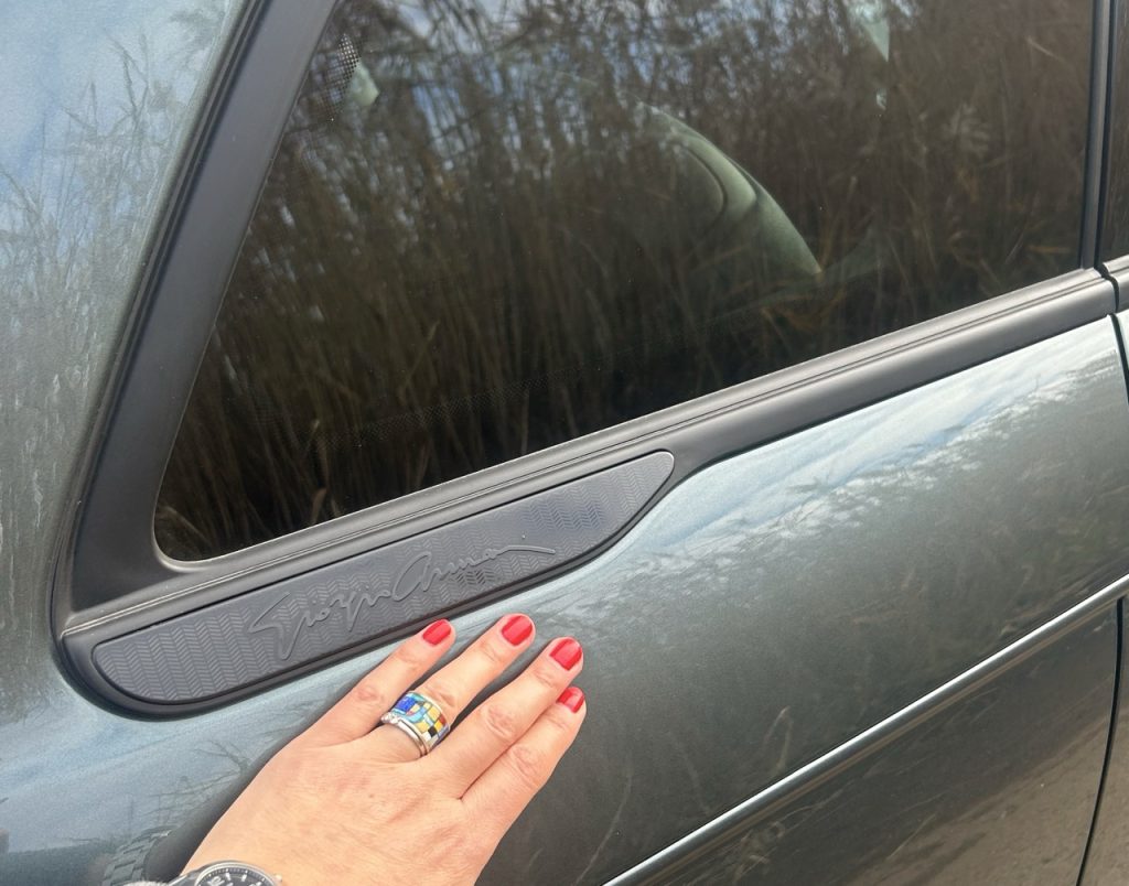 test FIAT 500e Armani: foto Žena v autě.cz