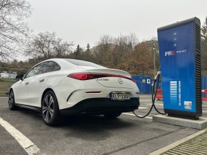 Test Mercedes-Benz CLA 250+: foto Žena v autě.cz