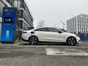 Test Mercedes-Benz CLA 250+: foto Žena v autě.cz