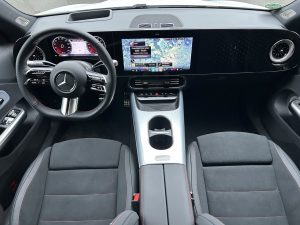 Test Mercedes-Benz CLA 250+: foto Žena v autě.cz
