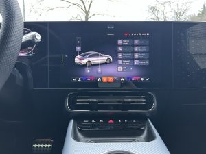 Test Mercedes-Benz CLA 250+: foto Žena v autě.cz