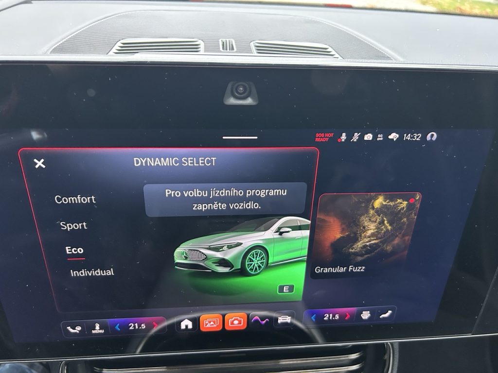 Test Mercedes-Benz CLA 250+: foto Žena v autě.cz