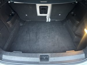 Velký zavazadlový prostor v Renault Espace: Foto Žena v autě.cz