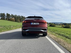 Test Audi SQ5: Foto Žena v autě.cz_9019 ve velké velikosti