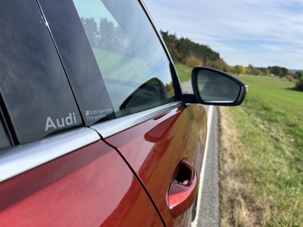 Test Audi SQ5: Foto Žena v autě.cz_9084 ve velké velikosti