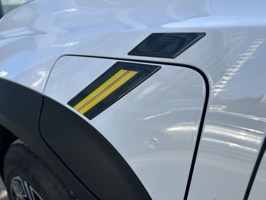 Test Renault 4: Foto Žena v autě.cz_1056 ve velké velikosti