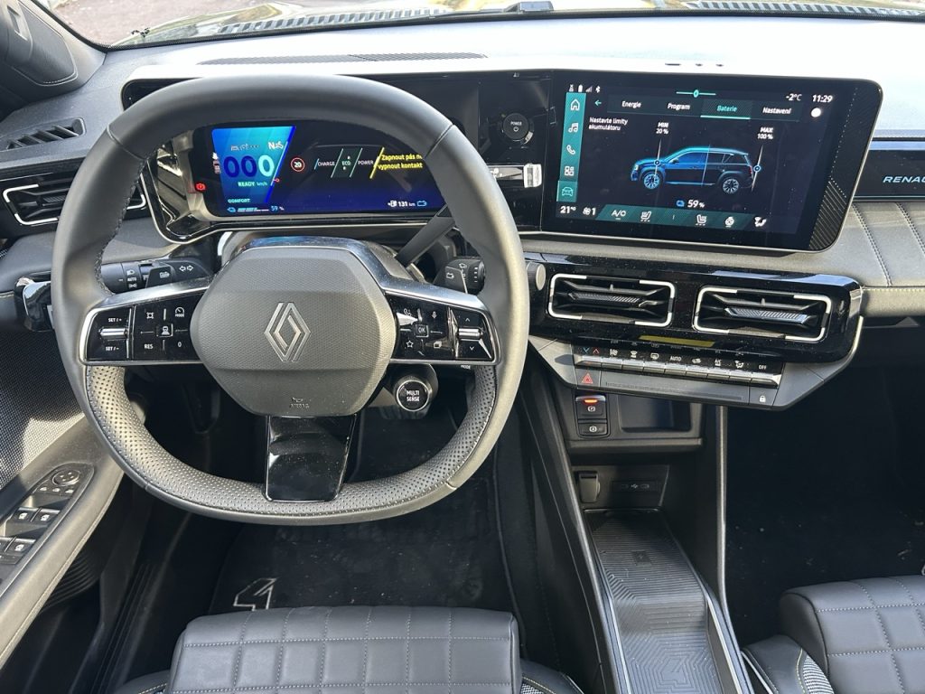 Test Renault 4: Foto Žena v autě.cz_1145 ve velké velikosti