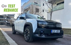 Renault 4: foto Žena v autě.cz