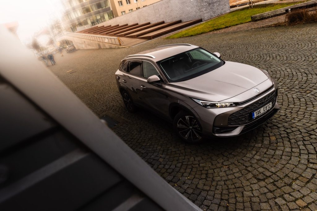 HS Hybrid: Foto MG_5949 ve velké velikosti