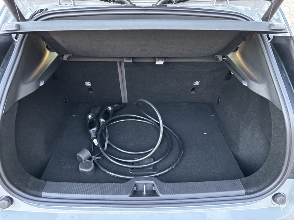 Volvo EX30 CrossCountry: foto Žena v autě.cz