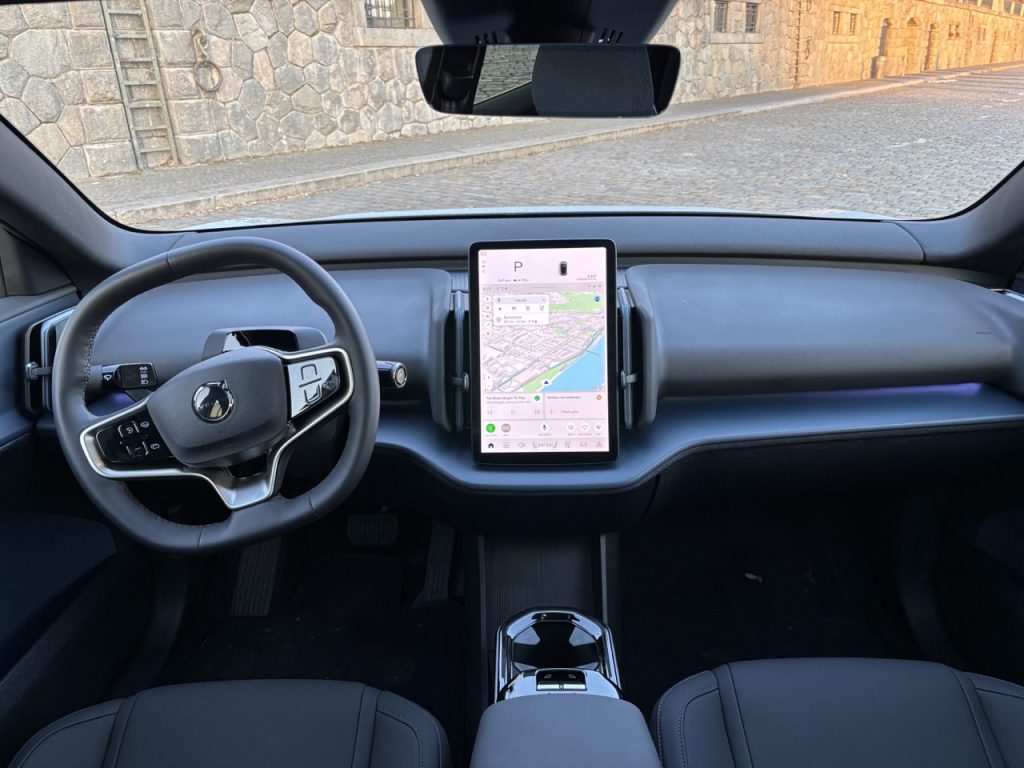 Volvo EX30 CrossCountry: foto Žena v autě.cz