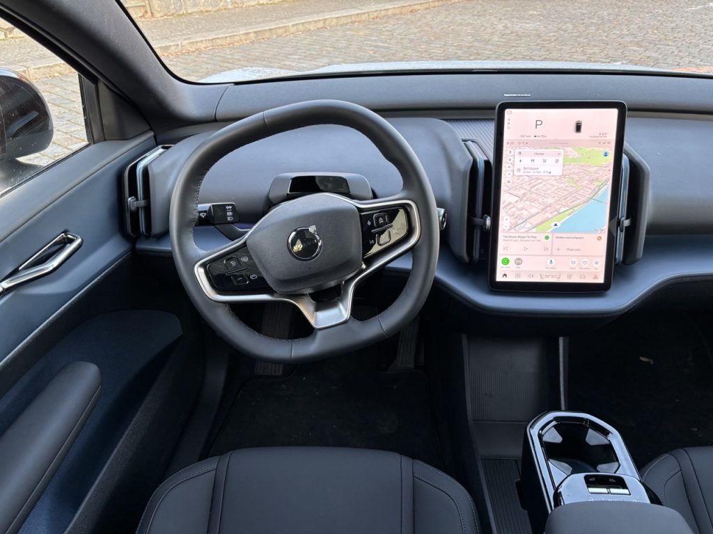 Volvo EX30 CrossCountry: foto Žena v autě.cz