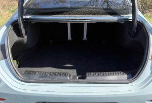 kufr CLA 250+: foto Žena v autě.cz