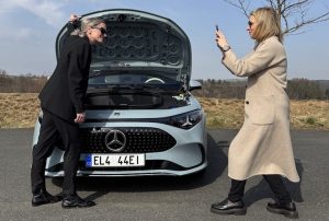 porotkyně Viola a Vendula a CLA 250+: foto Žena v autě.cz