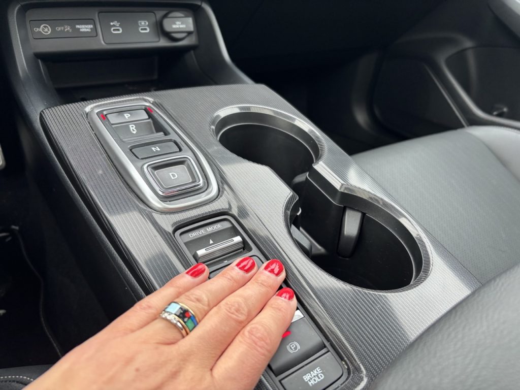 test Honda Civic: foto Žena v autě.cz_0613 ve velké velikosti