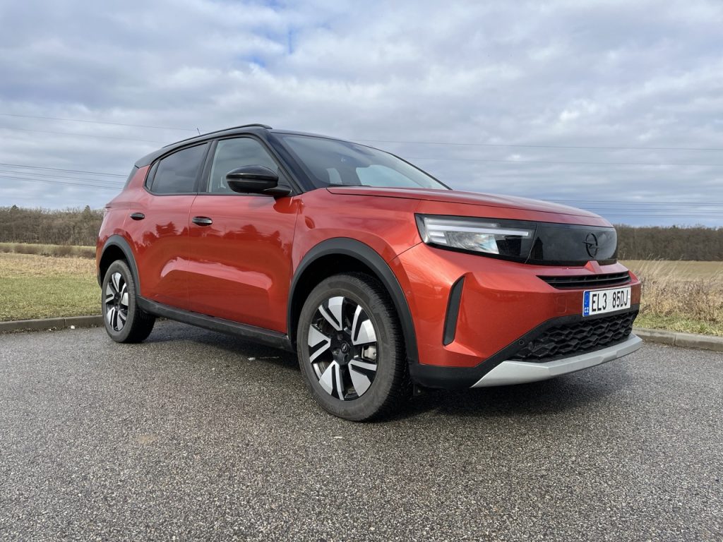 test Opel Frontera: foto Žena v autě.cz_5855 ve velké velikosti