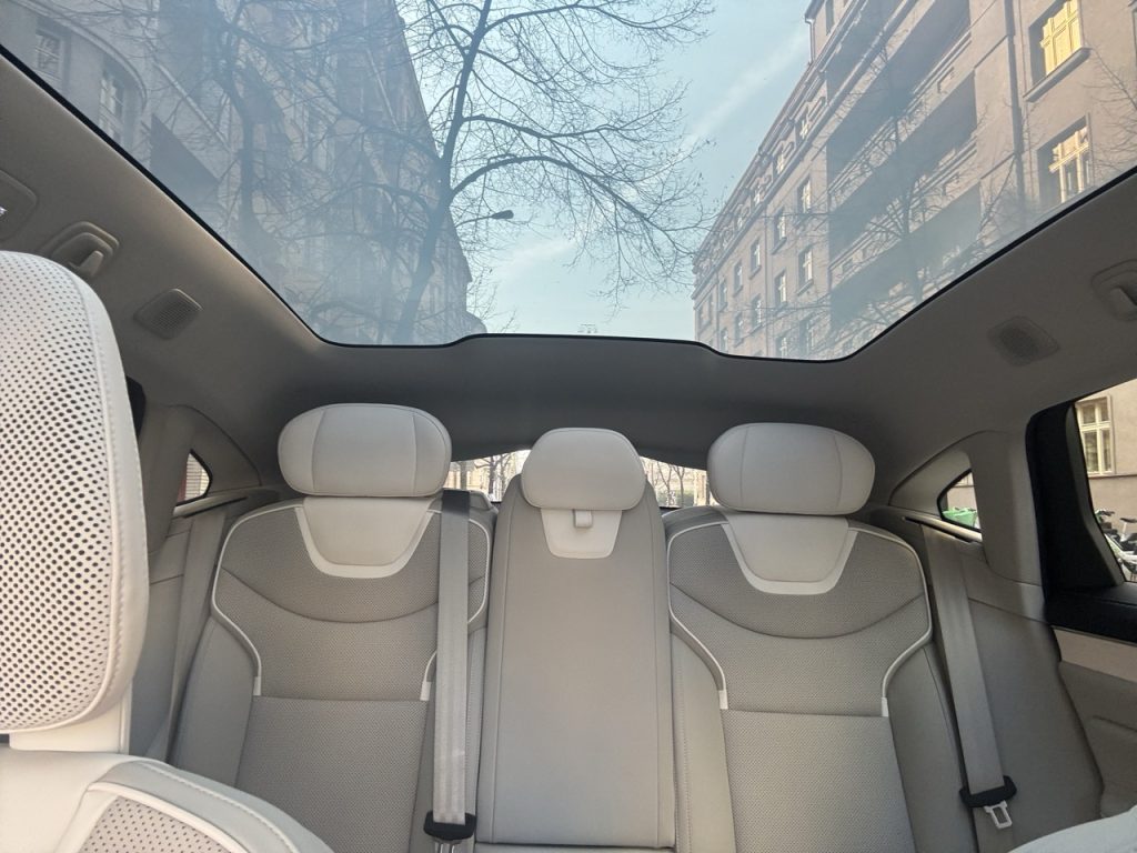 test Volvo ES90: foto Žena v autě.cz