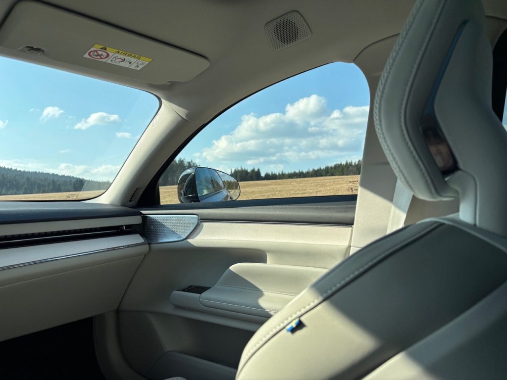 test Volvo ES90: foto Žena v autě.cz