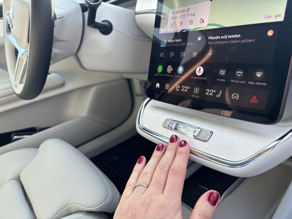 test Volvo ES90: foto Žena v autě.cz