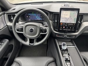 test Volvo XC60: foto Žena v autě.cz_1126 ve velké velikosti