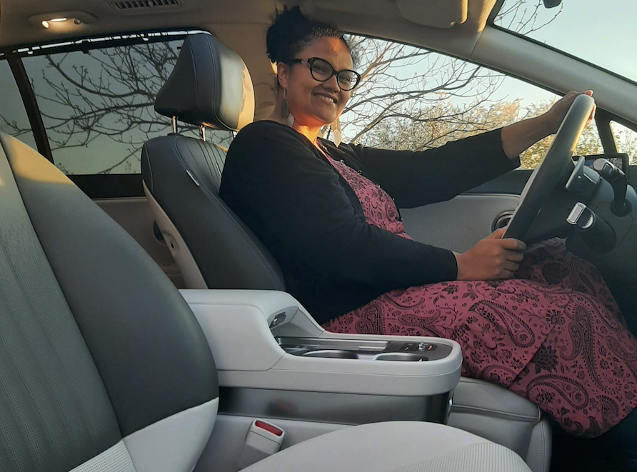 ČLENKA POROTY ANNAMÁRIA U MODELU IONIQ9: foto Žena v autě.cz