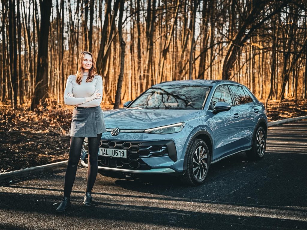 test VW T-Roc: foto Žena v autě.czn-2 (kopie)