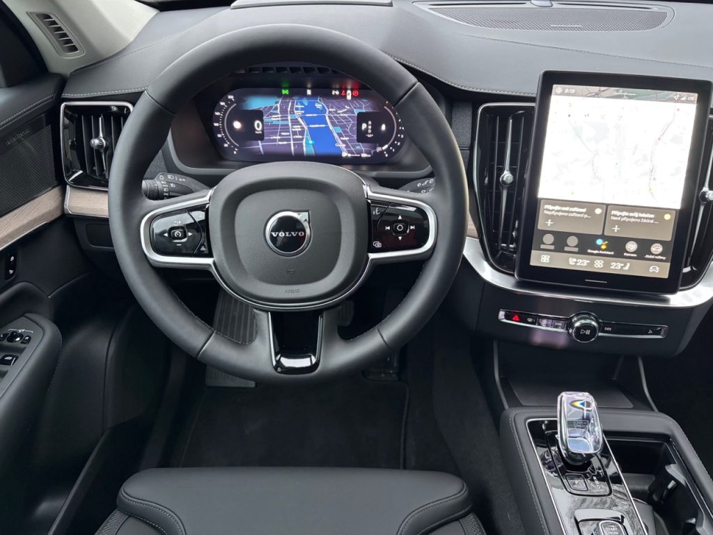 test Volvo XC90: foto Žena v autě.cz-10 ve velké velikosti