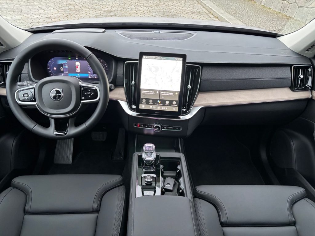 test Volvo XC90: foto Žena v autě.cz-9 ve velké velikosti