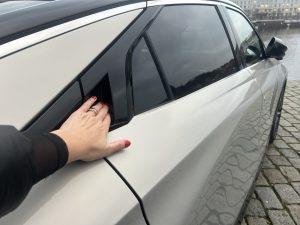 test DSNo8: foto Žena v autě.cz_0743 ve velké velikosti
