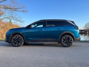test Peugeot 5008: foto Žena v autě.cz-2026-05-04-16-48-33 10